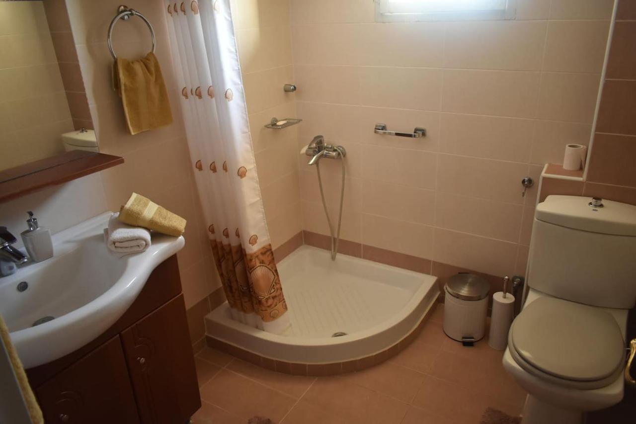 Seaside Apartments Nea Iraklia Buitenkant foto