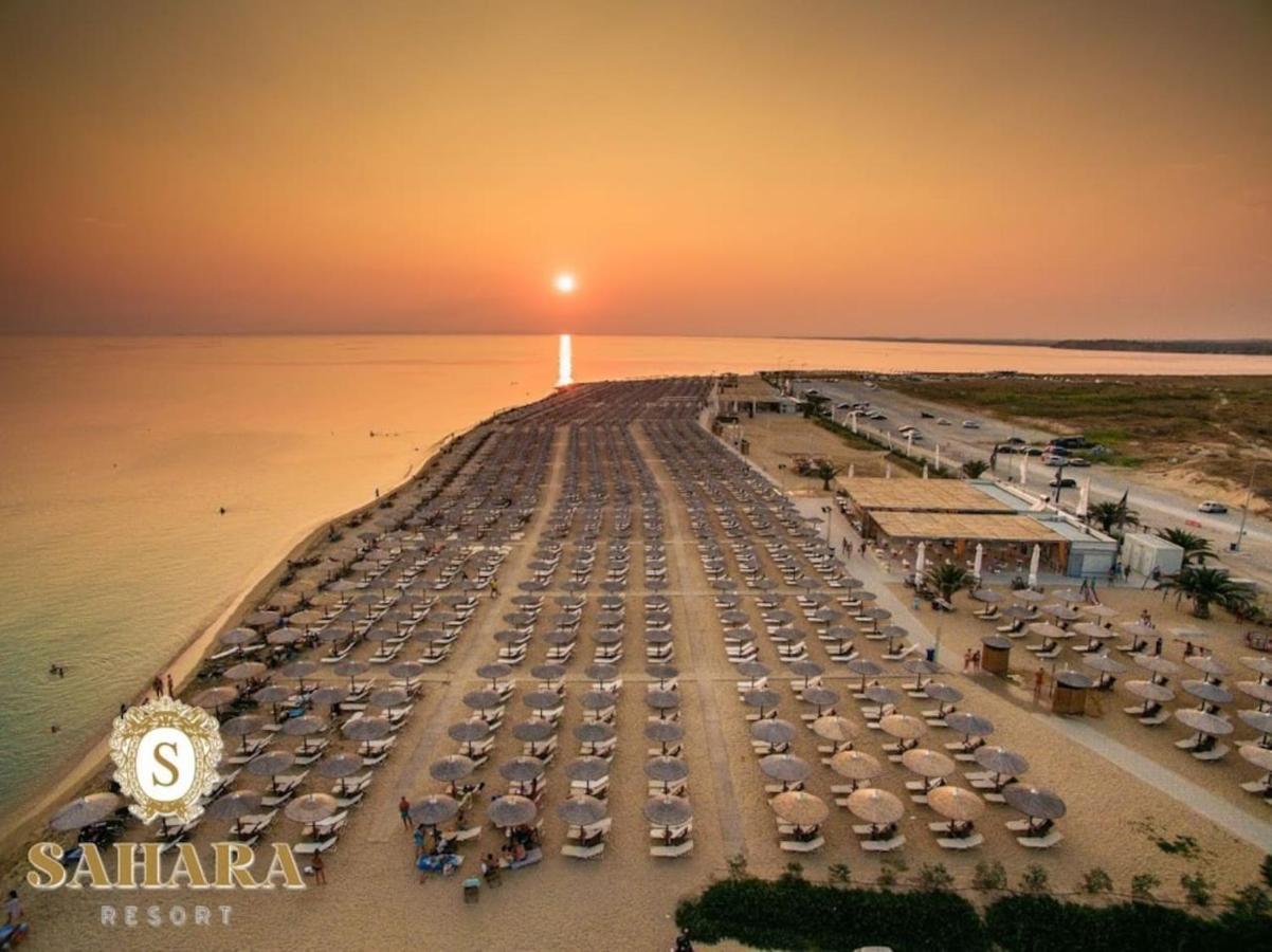 Seaside Apartments Nea Iraklia Buitenkant foto