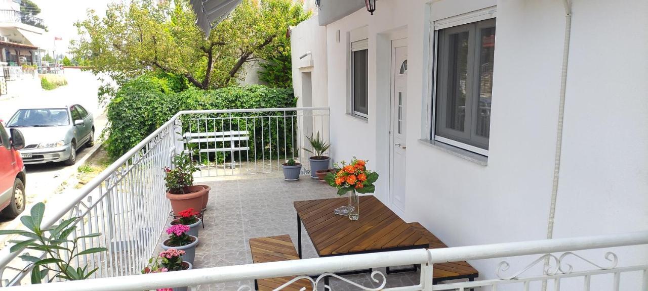 Seaside Apartments Nea Iraklia Buitenkant foto