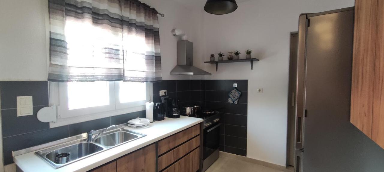 Seaside Apartments Nea Iraklia Buitenkant foto